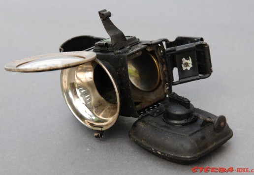 Joseph Lucas - oil lamp  
