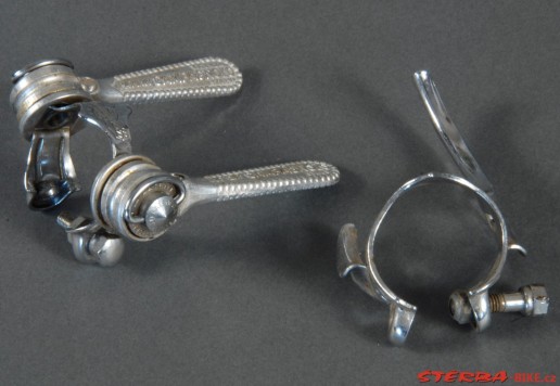 Derailleur levers campagnolo