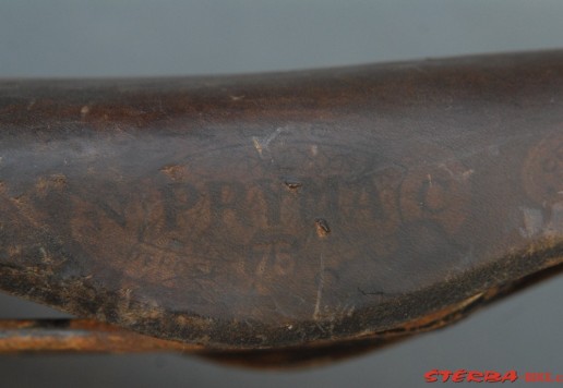 PRIMA race saddle
