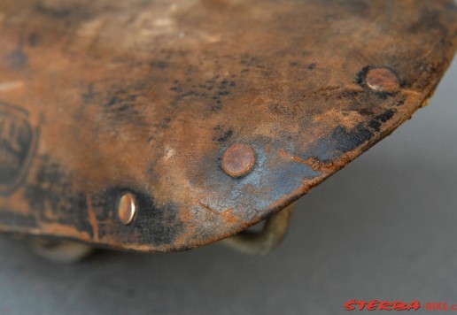 CONTINENTAL race saddle