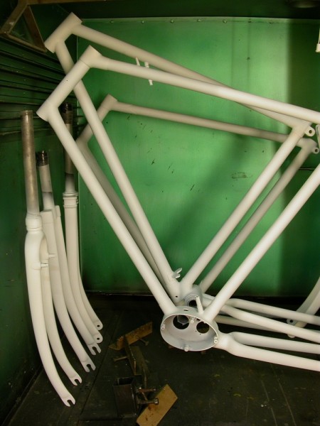 Painting the frames of historical bicycles