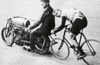 Kola a motocykly