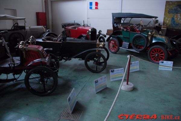 64/B - Musee de L'Auto Mahymobiles, Belgie