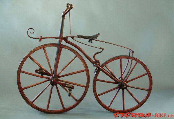 Boneshaker for 5 – 8 year old children, probably France – around 1870