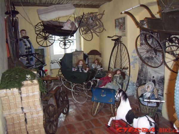 Velo - moto  muzeum  – Loket