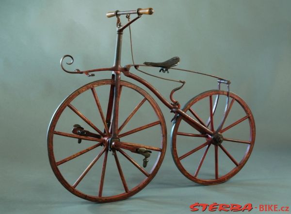 Boneshaker for 5 – 8 year old children, probably France – around 1870