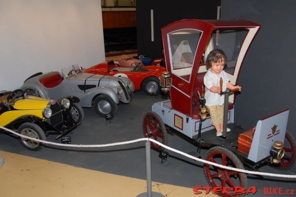 06/B. Henri Malartre museum, Lyon – France
