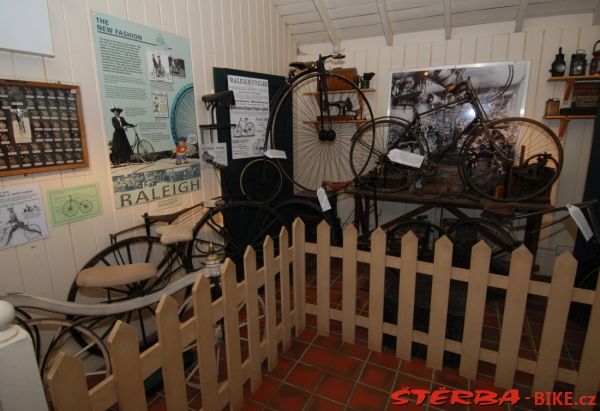 97/A - BROOKLANDS velo museum