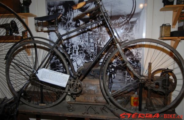 97/A - BROOKLANDS velo museum