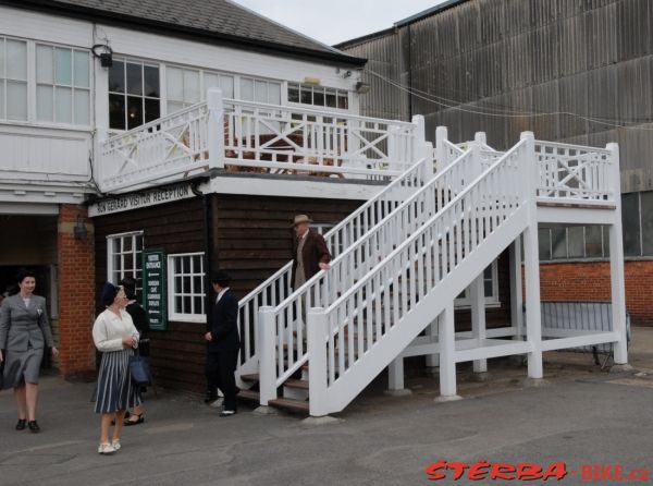 97/B - BROOKLANDS motor museum