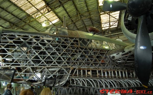 97/B - BROOKLANDS motor museum