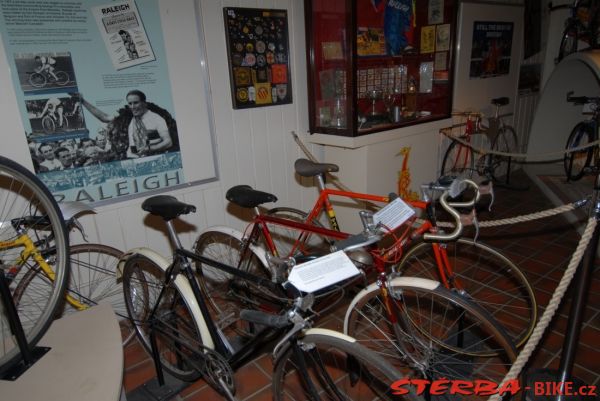 97/A - BROOKLANDS velo museum
