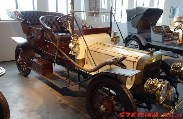 111/A - Museo Automovilistico de Málaga