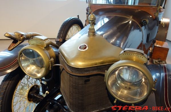 111/A - Museo Automovilistico de Málaga