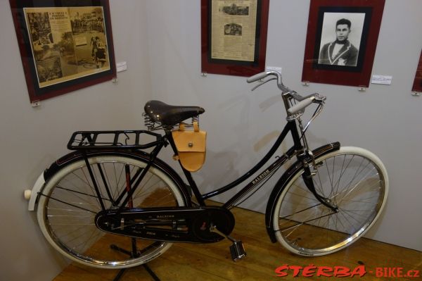 100/B - Muzeum cyklistiky - Caldas da Rainha