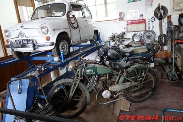 113 – Merks Motor Museum