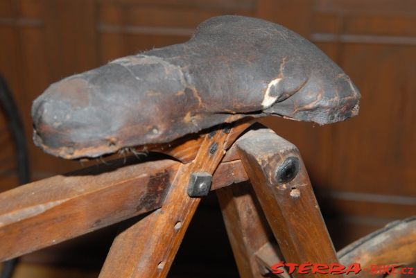 126/A – Hradec nad Moravicí