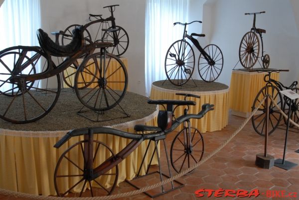 126/A – Hradec nad Moravicí