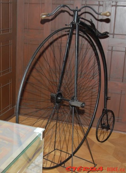 126/A – Hradec nad Moravicí