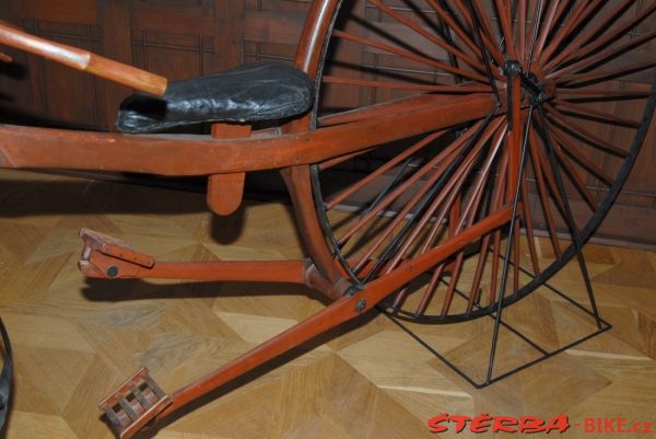 126/A – Hradec nad Moravicí