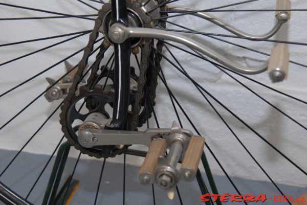 08/A. Moto velo musée, Domazan – France