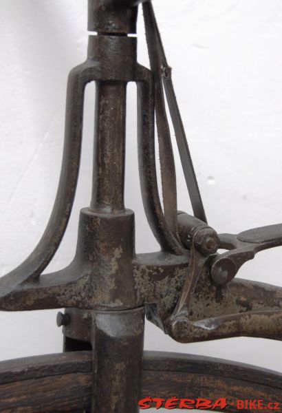 08/A. Moto velo musée, Domazan – France