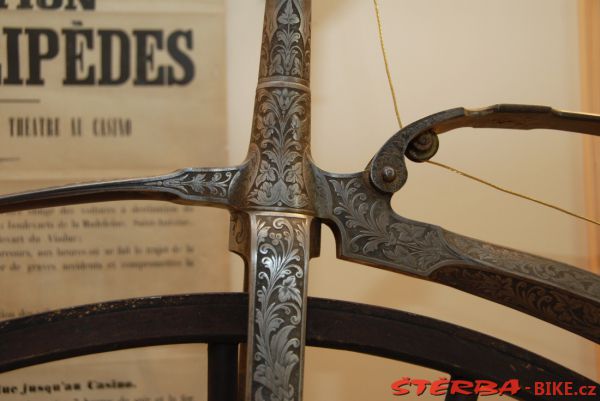 08/A. Moto velo musée, Domazan – France