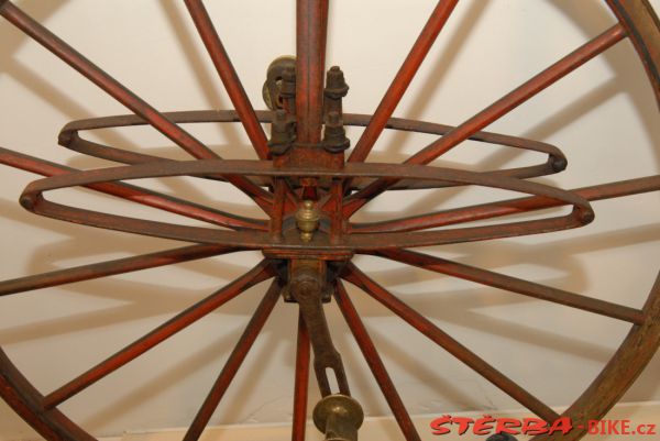 08/A. Moto velo musée, Domazan – France