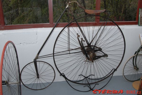 08/A. Moto velo musée, Domazan – France