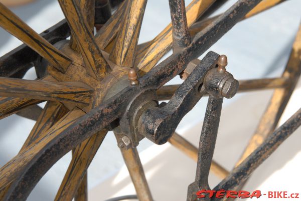 08/A. Moto velo musée, Domazan – France