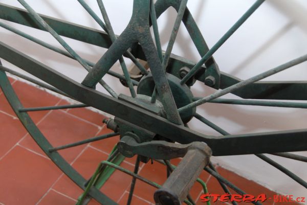 08/A. Moto velo musée, Domazan – France