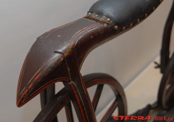 08/A. Moto velo musée, Domazan – France