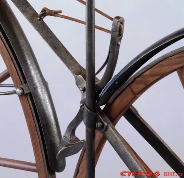 Boneshaker with mudguards, Manufacturer unknown, France – 1870