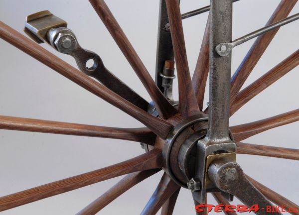 Boneshaker with mudguards, Manufacturer unknown, France – 1870