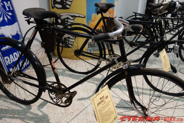 139/A Museum Moto & Velo  - Přerov nad Labem