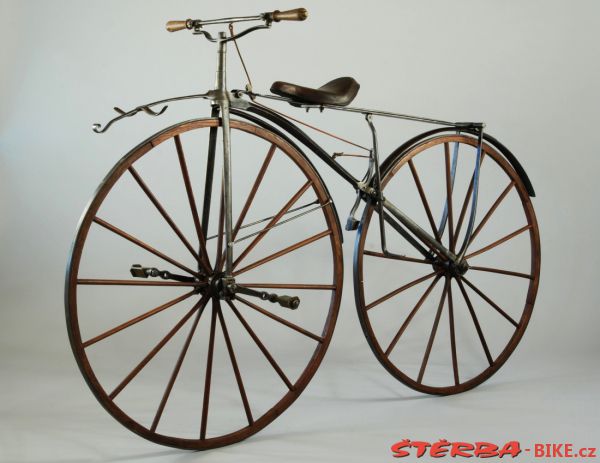 Boneshaker with mudguards, Manufacturer unknown, France – 1870