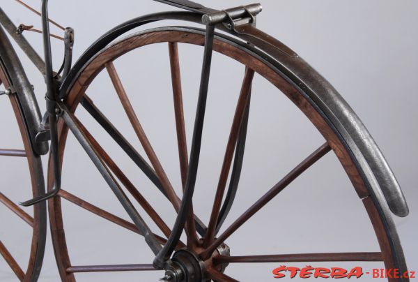 Boneshaker with mudguards, Manufacturer unknown, France – 1870