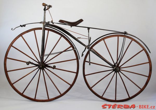 Boneshaker with mudguards, Manufacturer unknown, France – 1870