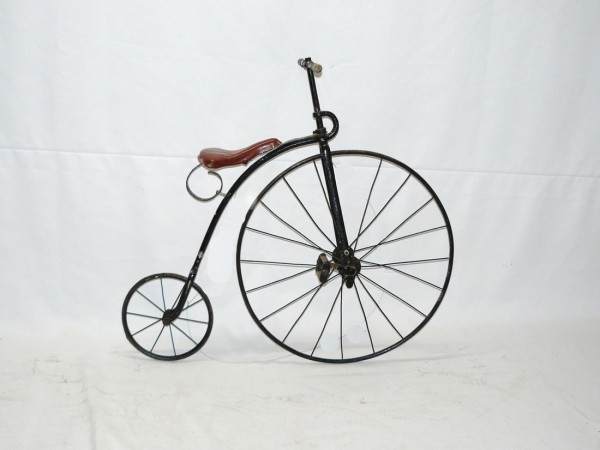 Historical bicycle rental service