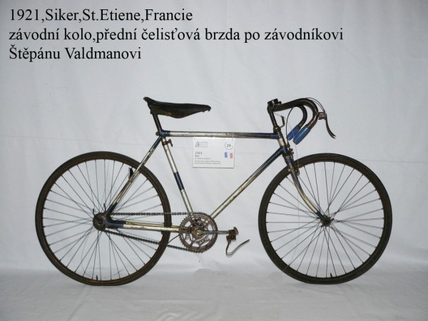 Historical bicycle rental service