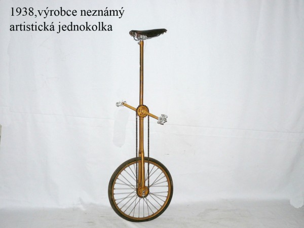 Půjčovna historických kol