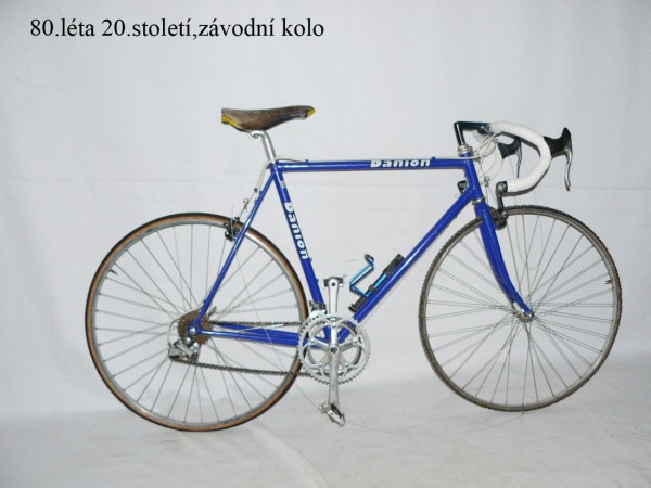 Půjčovna historických kol
