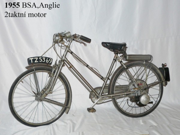 Historical bicycle rental service