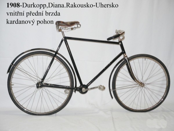 Půjčovna historických kol