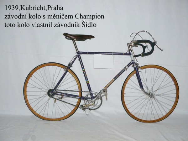 Historical bicycle rental service