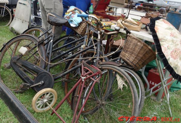 International Autojumble Beaulieu 2014