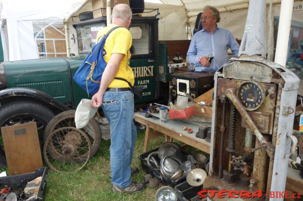 International Autojumble Beaulieu 2014