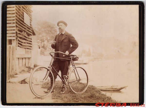 Závodní kolo - Clément & Cie., Paris, Francie - 1895