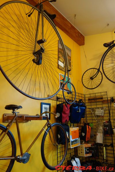 130/B - Old Spokes Home