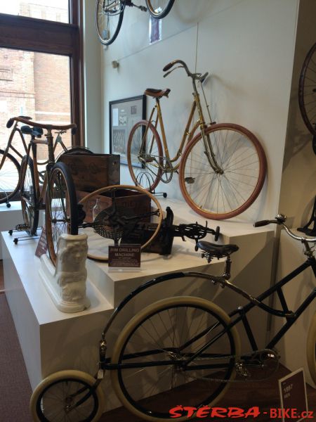 35/A. The Bicycle Museum of America - USA